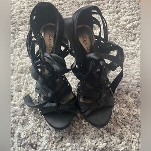 Black Ribbon Heels